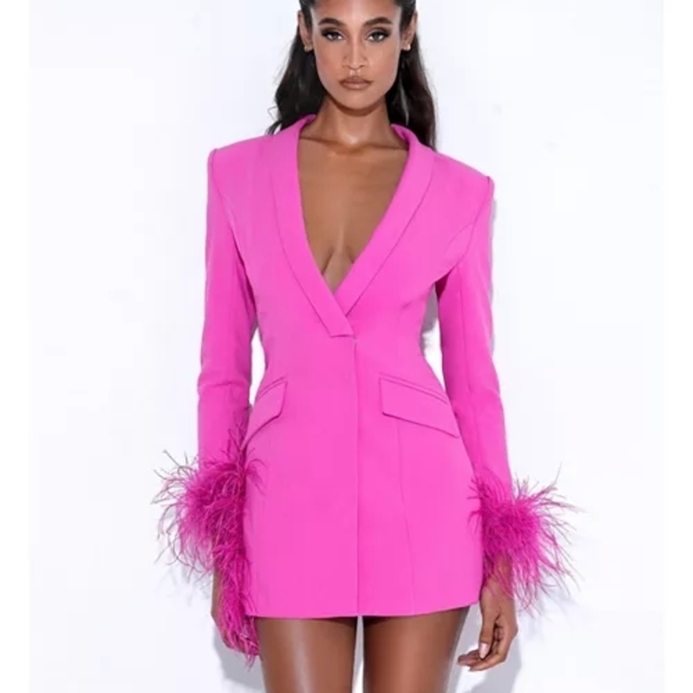MISS CIRCLE Madeline Fushia Pink Feather Cuffs Blazer Dress Sz XS Extra Small